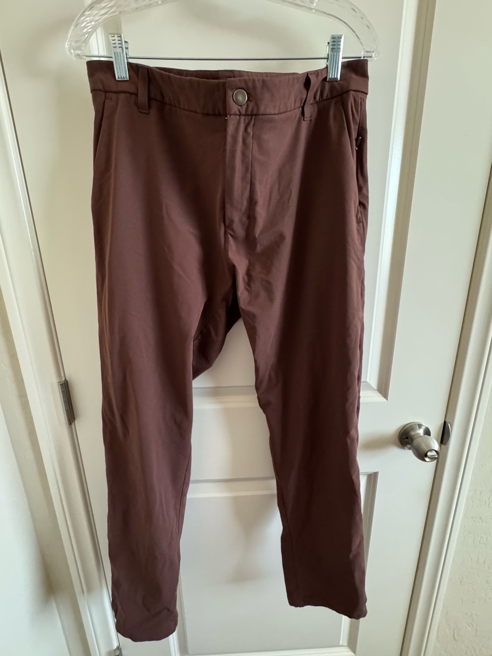 lululemon athletica Men's pants in Deep Brown